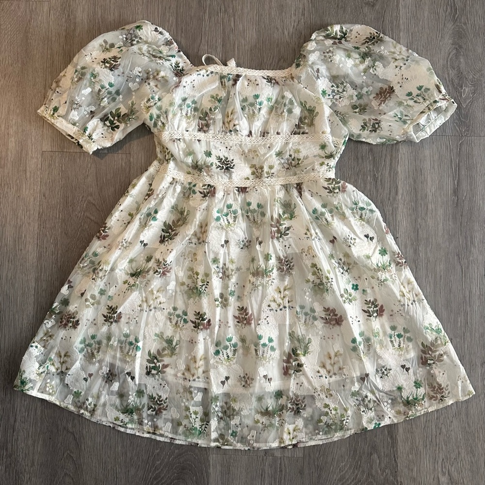 Floral Babydoll Dress in off white
